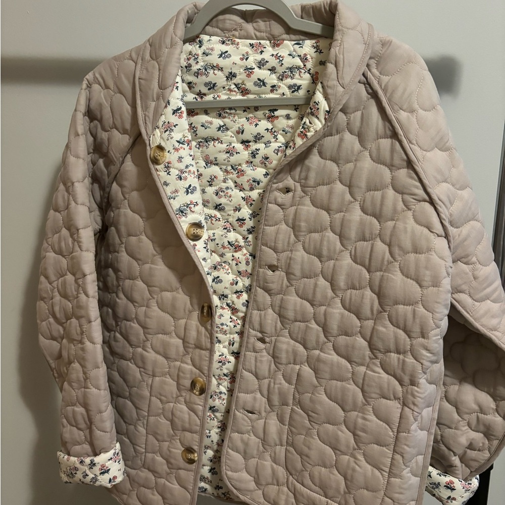 Beige floral quilted coat size M